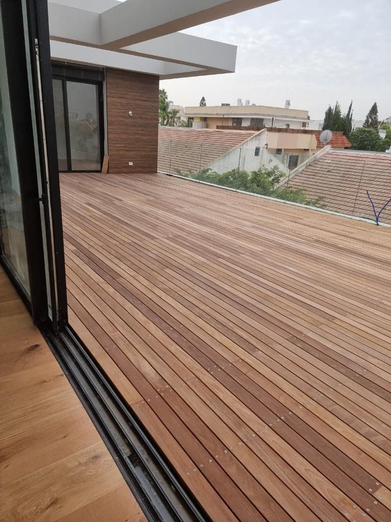 מדרגות בטון מוחלק